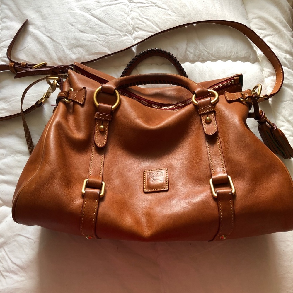 Dooney & Bourke tan purse